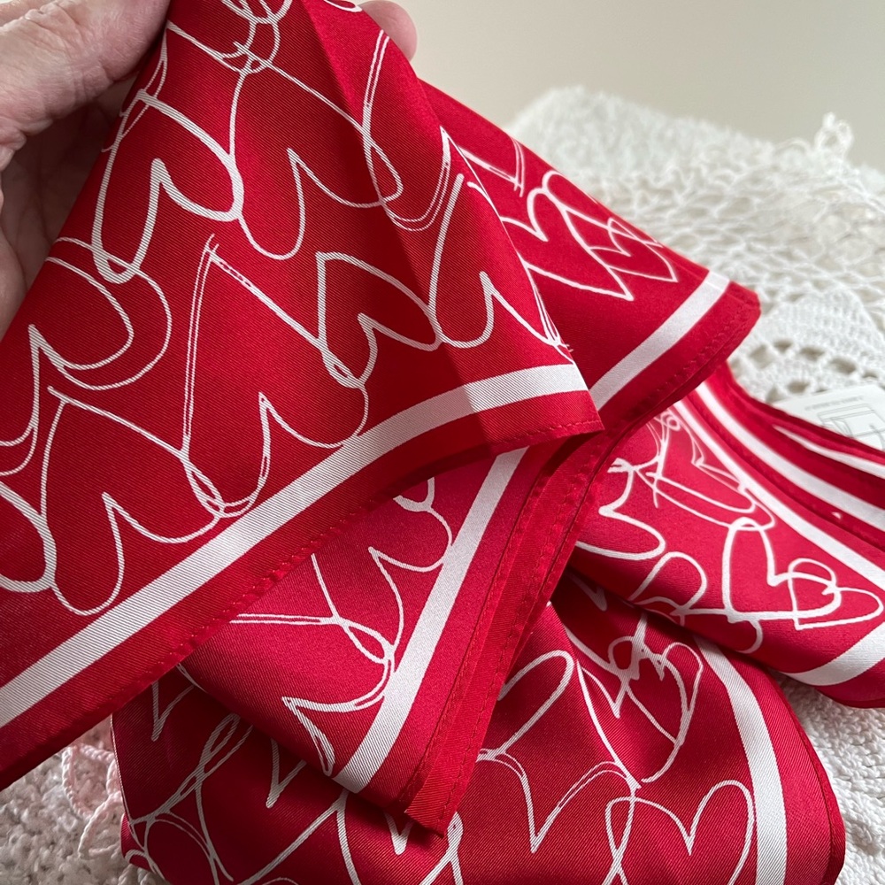 LOFT SILK Red Heart Pattern Scarf NWT!